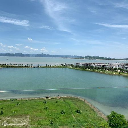 Sunday Premium Apartment Ha Long Eksteriør billede